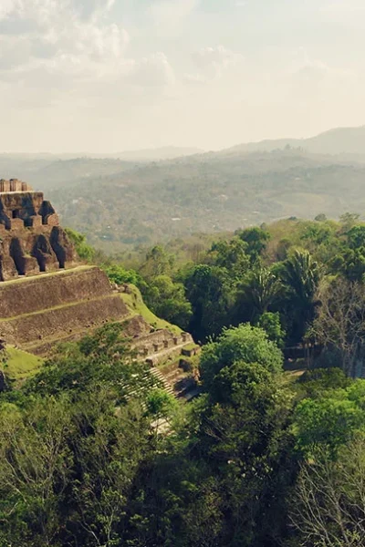 xunantunich-belize-maya-temple (1)